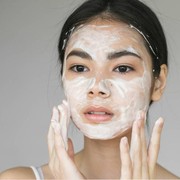 Mulai Sekarang Cuci Muka Pakai Air Dingin Aja, Banyak Manfaatnya!