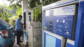 Tarif Ngecas Mobil Listrik di SPKLU Diatur Maksimal Rp57 Ribu