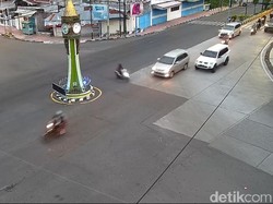 Viral Pemotor Terobos Lampu Merah Terlibat Kecelakaan di Situbondo