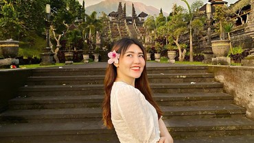 img-title Via Vallen Ternyata Pernah Di-blacklist Stasiun TV 3 Bulan