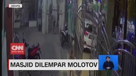 VIDEO: Masjid Dilempar Molotov