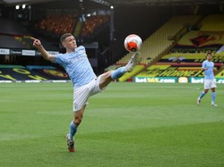 Dunia di Kaki Phil Foden