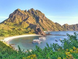 Tak Hanya Lihat Komodo, Ini 5 Objek Wisata Keren di Taman Nasional Komodo