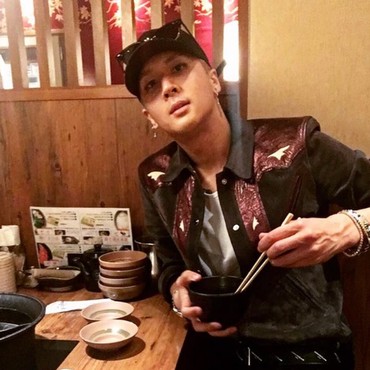 Lirik Lagu Winner - Ravi VIXX feat. Ash Island