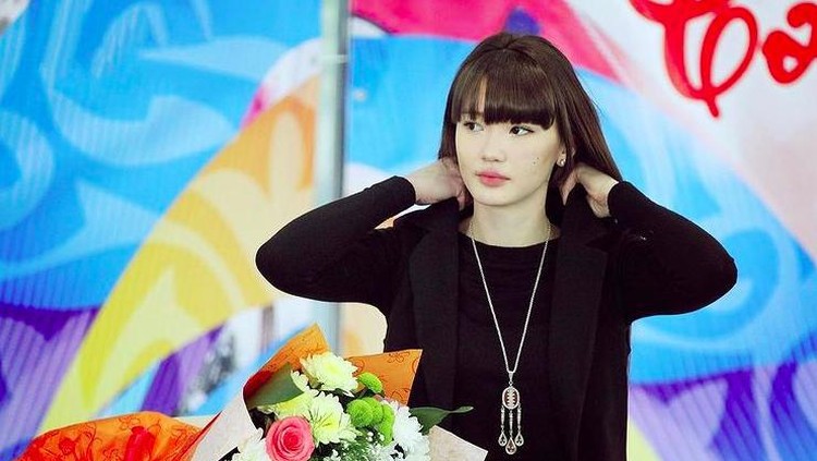 Sabina Altynbekova Sabina Altynbekova