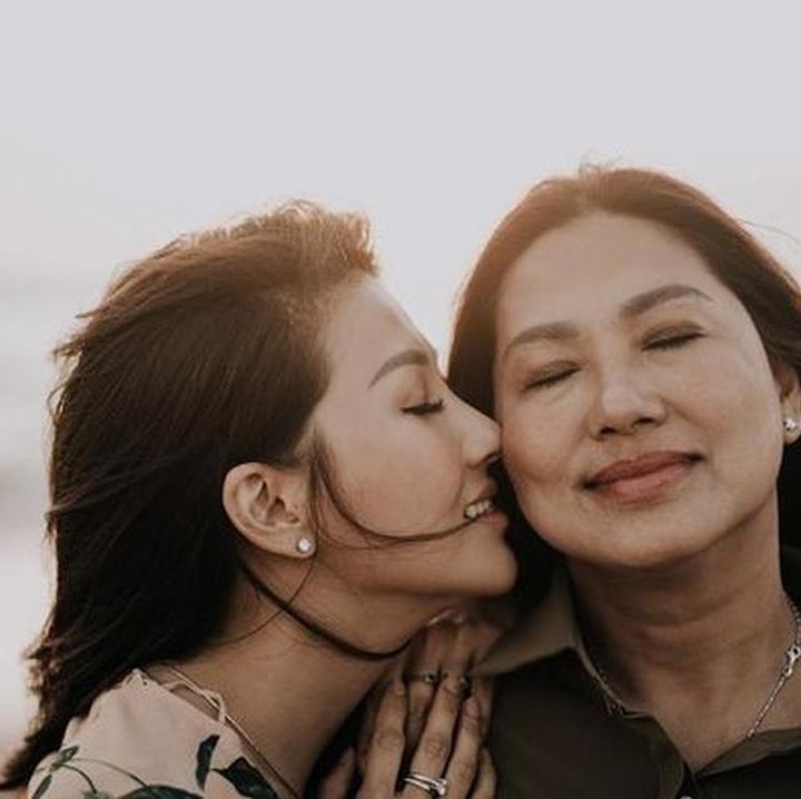<p>Sarwendah kerap membagikan foto-foto bersama keluarganya di Instagram, termasuk foto bersama sang ibunda, Rospita Tyoa. (Foto: Instagram @sarwendah29)</p>