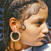 5 Tips Agar Tak Ada Lagi Masalah Anak Rambut Berantakan pada Hairlines