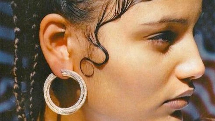 5 Tips Agar Tak Ada Lagi Masalah Anak Rambut Berantakan pada Hairlines