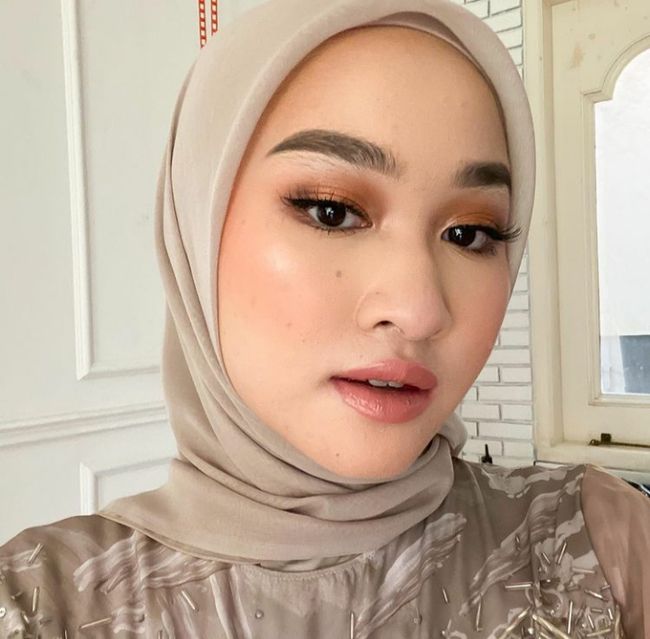 5 Tips Hijab Untuk Pipi Chubby Agar Terlihat Tirus 