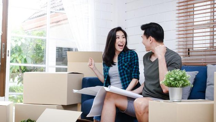 7 Cara Berkomunikasi Sehat dengan Pasangan Kamu! 7 Cara Berkomunikasi Sehat dengan Pasangan Kamu!