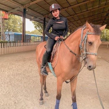 Maria Arra Sebut Aktor Ini Tak Mampu Memuaskan di Atas Ranjang, Siapa?