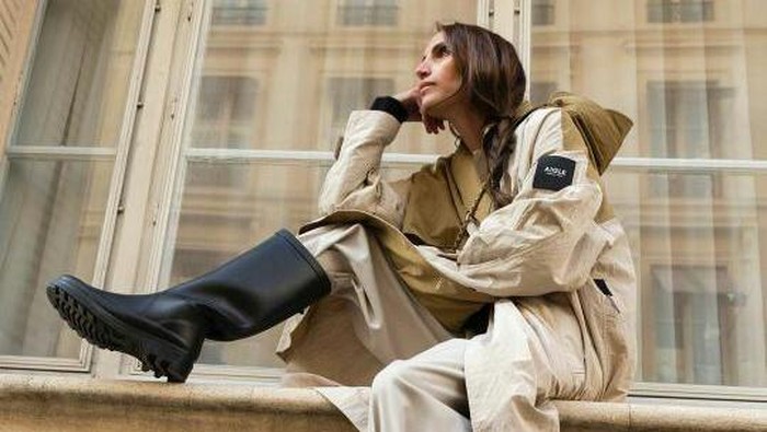 Jarang Dilirik Jadi Fashion, Ini Cara Memadukan Rain Boots dengan Daily Outfit Jarang Dilirik Jadi Fashion, Ini Cara Memadukan Rain Boots dengan Daily Outfit