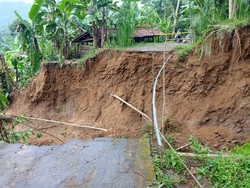 Hujan Sepanjang Hari, Kuningan Dikepung Bencana Alam
