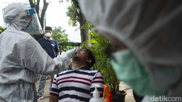 img-title Dinas Kesehatan Kota Cimahi Gelar Rapid Test Antigen di Rest Area
