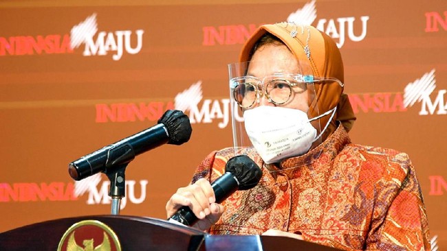 Mensos Tri Rismaharini menyebut pemerintah merogoh kocek Rp13,93 triliun untuk mengucurkan tiga skema bansos di sepanjang bulan ini.