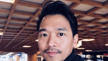 5 Artis Pindah Agama Tahun 2020 VS Gorden di Foto Michael Yukinobu disorot