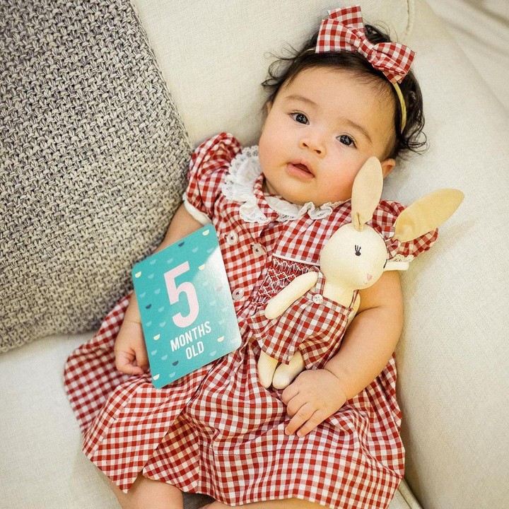 <p>Kini baby Cara berusia 5 bulan, Bunda. (Foto: Instagram @riantic)</p>