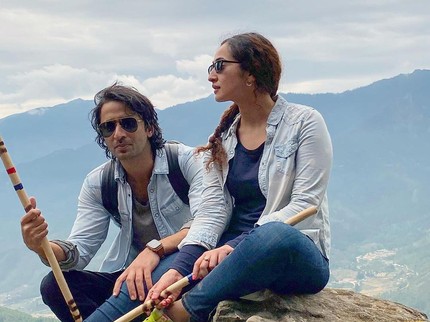 Sebulan Nikah, Shaheer Sheikh & Ruchikaa Kapoor Makin Romantis Bun