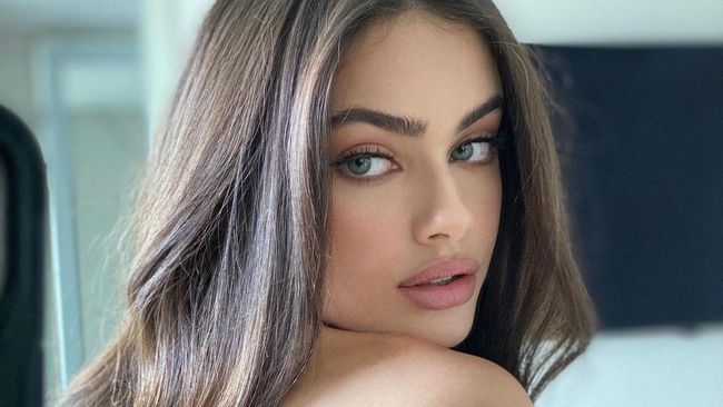 Who Is The Most Beautiful Woman In The World Ever 2020 - Top 5 Most Beautiful Women In The World
