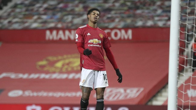 Manchester United butuh waktu lebih dari 90 menit untuk mencetak gol ke gawang Wolverhampton Wanderers di Stadion Old Trafford.