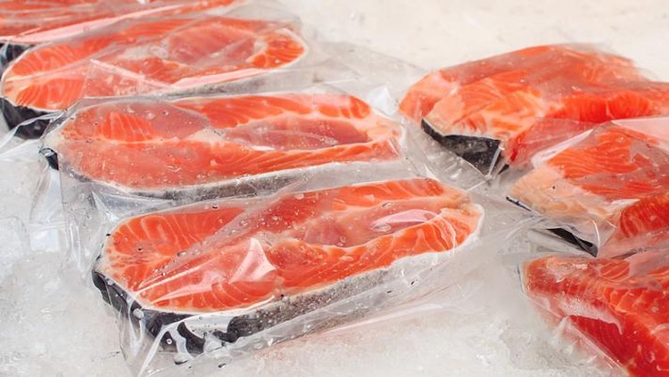Begini Cara Memilih Salmon untuk Sajian BBQ