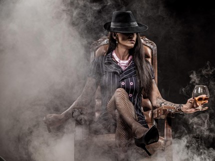 Ngeri! 5 Wanita Cantik Ini Ternyata Ketua Gangster Paling Ditakuti