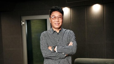 img-title CEO SM Chris Lee Tuding Lee Soo Man Hancurkan Rencana Comeback aespa