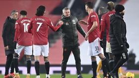 Wacana Liga Inggris Ditunda 2 Minggu, Suara Pelatih Terbelah