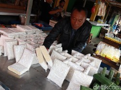 Kedelai Naik, Pedagang Tahu dan Tempe di Bandung Perkecil Ukuran