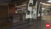 FOTO: Wajah Poins Square Lebak Bulus Kini Poins Square Lebak Bulus kini sepi pengunjung. Beberapa toko bahkan tutup karena kondisi itu.