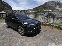 Mantap! Mobil Hybrid Toyota Made in Indonesia Mulai Diekspor Tahun Depan