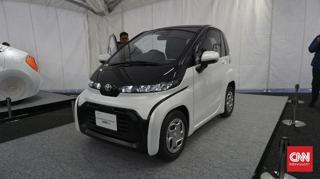 Toyota C+Pod ini hanya mampu memuat dua penumpang. Mobil ini bertenaga murni listrik yang muncul kali pertama di Jepang pada 2019.