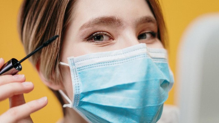 6 Rekomendasi Maskara Terbaik Untuk Makeup Saat Pakai Masker 6 Rekomendasi Maskara Terbaik Untuk Makeup Saat Pakai Masker