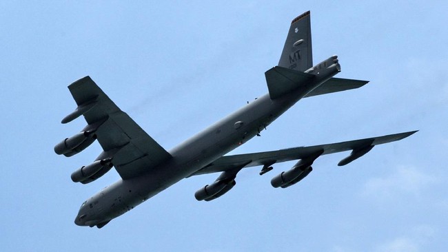 AS mengirim pesawat pembawa bom nuklir B-52 ke Timur Tengah bertepatan dengan peringatan satu tahun kematian pimpinan militer Iran, Qaseem Soleimani.