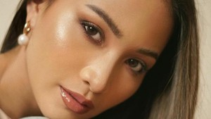 Inspirasi Makeup Malam Tahun Baru ala Beauty Influencer