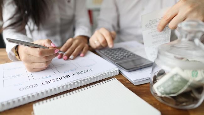 Mengenal Nafkah Istri dan Uang Belanja, Apa Perbedaannya?