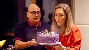 img-title Doa dan Pesan Romantis Irwan Mussry di Hari Ulang Tahun Maia Estianty