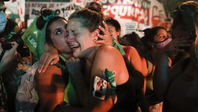 FOTO: Momen usai Argentina Legalkan UU Aborsi