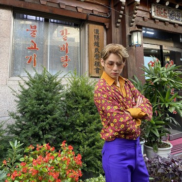 Ikut Jejak Jin, V BTS Cuek Abaikan Aturan dari Big Hit Entertainment