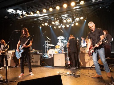 Foo Fighters Perkenalkan Josh Freese, Drumer Pengganti Taylor Hawkins