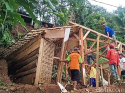 Rumah di Lereng Gunung Wilis Ini 3 Kali Tertimpa Longsor