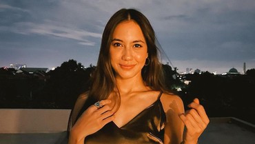img-title Tubuh Dicibir karena Berotot, Reaksi Pevita Pearce Tuai Pujian