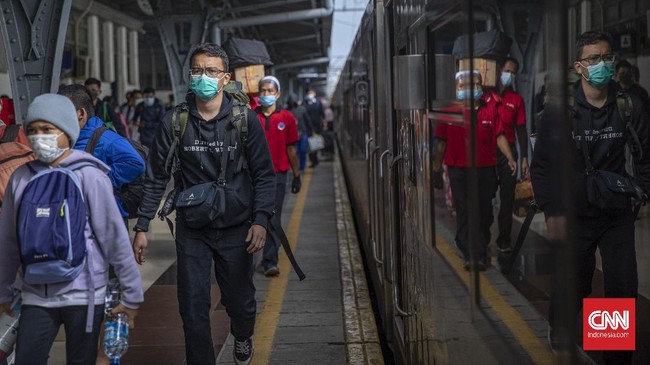 PT Kereta Api Indonesia (KAI) menebar diskon tiket kereta sebesar 50 persen untuk lima rute baru.
