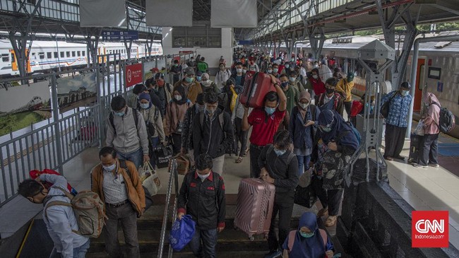 Pemerintah resmi melarang mudik lebaran pada periode 6-17 Mei 2021 untuk semua moda transportasi, termasuk kereta api. Berikut ketentuannya.
