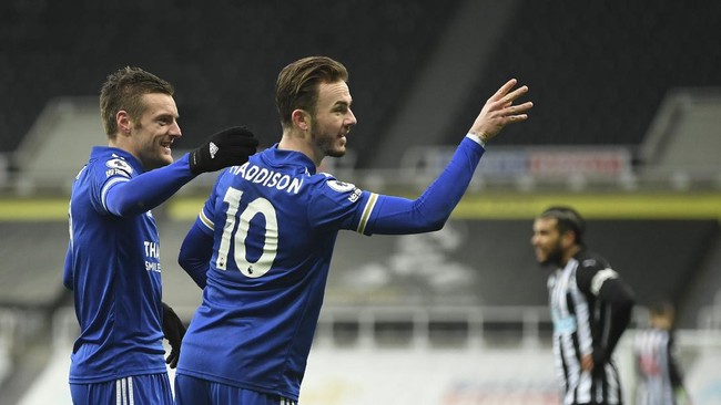 Leicester City menang tipis 2-1 atas Newcastle United pada laga pekan ke-17 Liga Inggris di Stadion St. James' Park, Minggu (3/1).