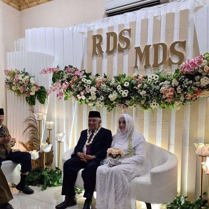 <p>Kita doakan, semoga pernikahan keduanya membawa berkah dan selalu diberi kebahagiaan oleh Allah SWT ya, Bunda. Aamiin. (Foto: Din Syamsuddin menikah (Foto: dok. Istimewa)</p>
