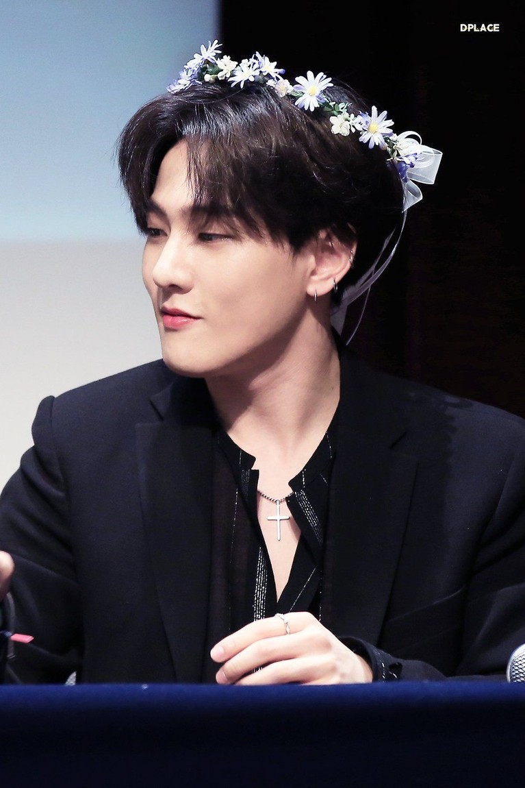 DK iKON
