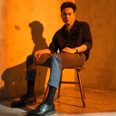 Lirik Lagu B.Y.L - Rendy Pandugo