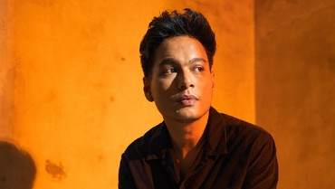 Lirik Lagu Hampir Sempurna - Rendy Pandugo