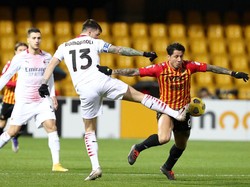 Gol-gol AC Milan Bekuk Benevento 2-0, Tonali Kartu Merah